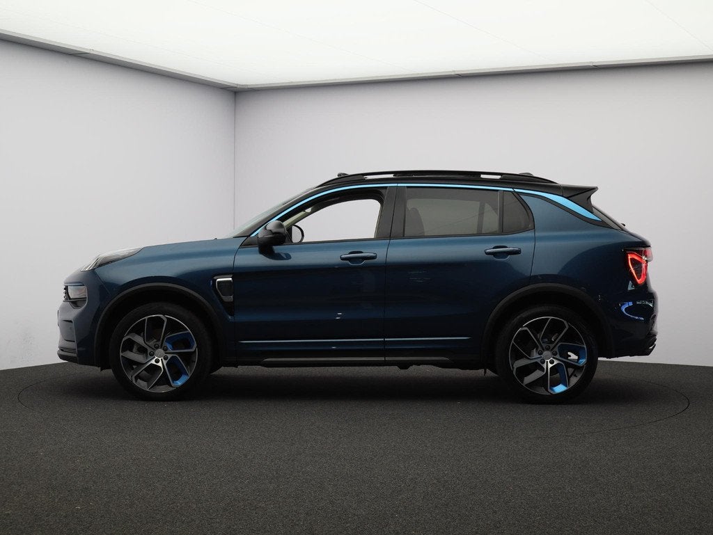 Lynk & Co 01 1.5 / Carplay / Camera / Adaptive Cruise / Pano, Stof, Euro 6, Blauw, 120 €/maand