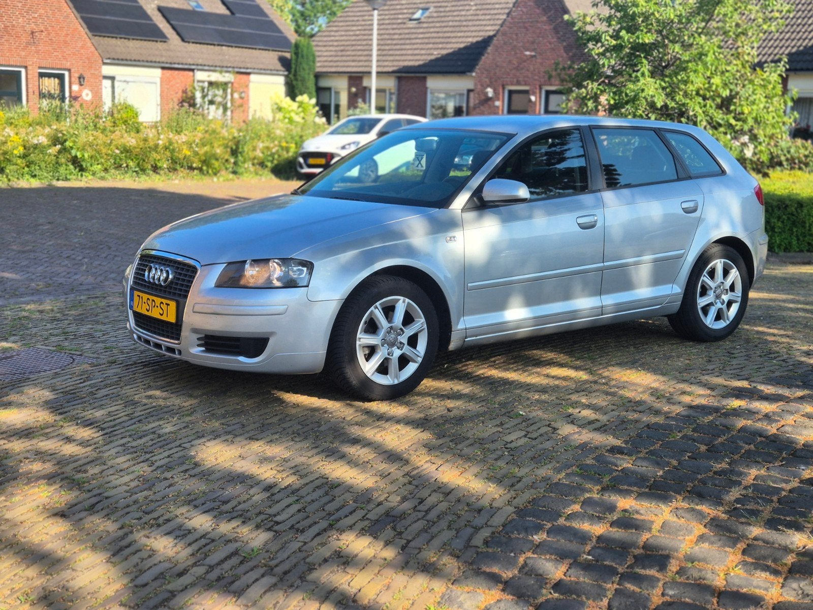 Audi A3 Sportback 1.6 Benzine 2006 pas Grote beur Gehad., Auto's, Voorwielaandrijving, Stof, 4 cilinders, 1200 kg