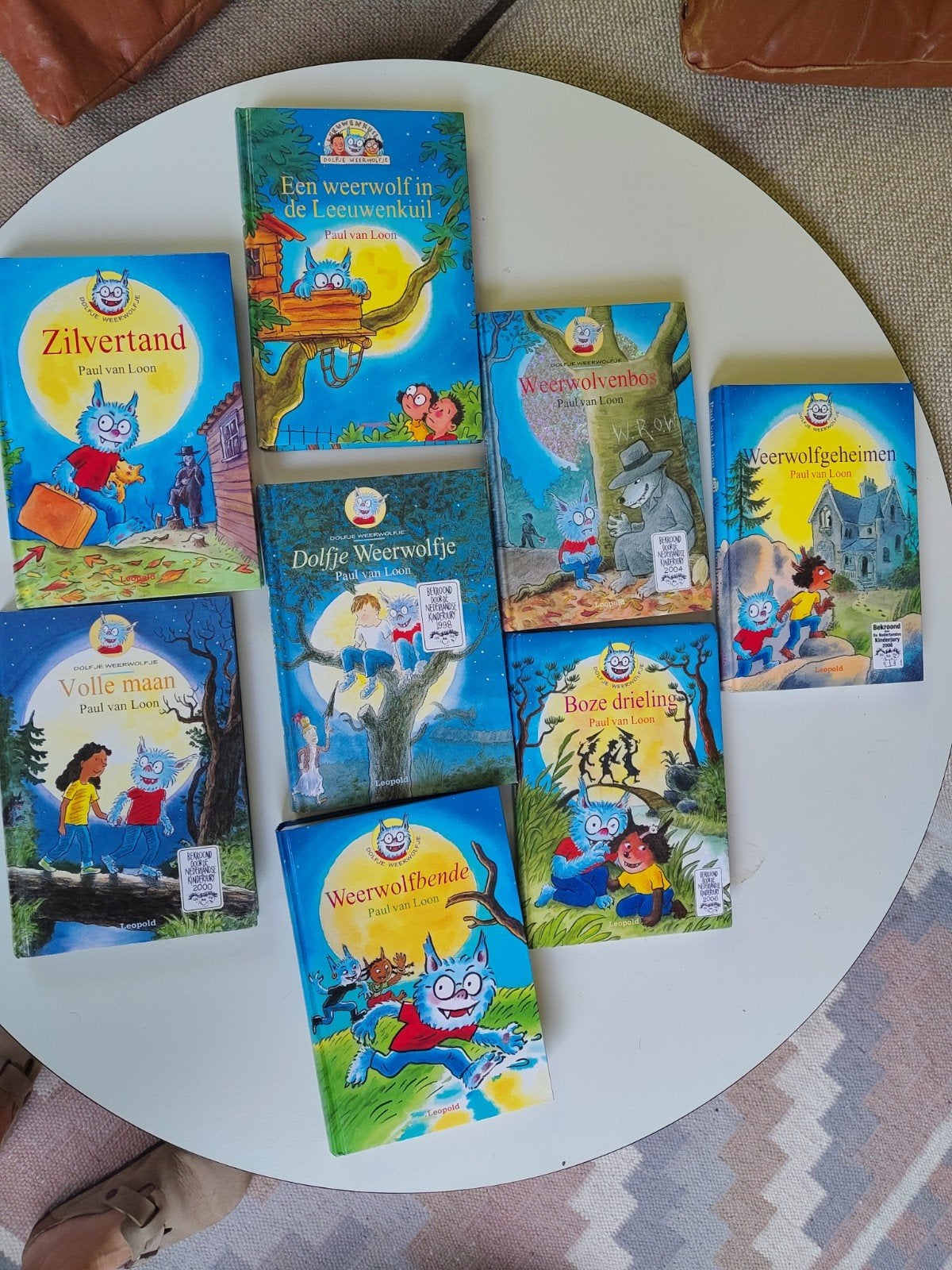 8 boeken van Dolfje Weerwolfje - Paul van Loon, Ophalen of Verzenden, Zo goed als nieuw, Paul van Loon, Fictie algemeen