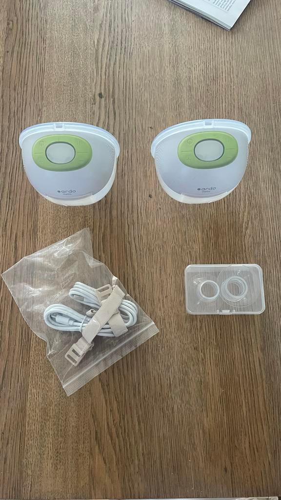 Ardo melia dubbele handsfree borstkolf met accessoires, Ophalen of Verzenden, Gebruikt