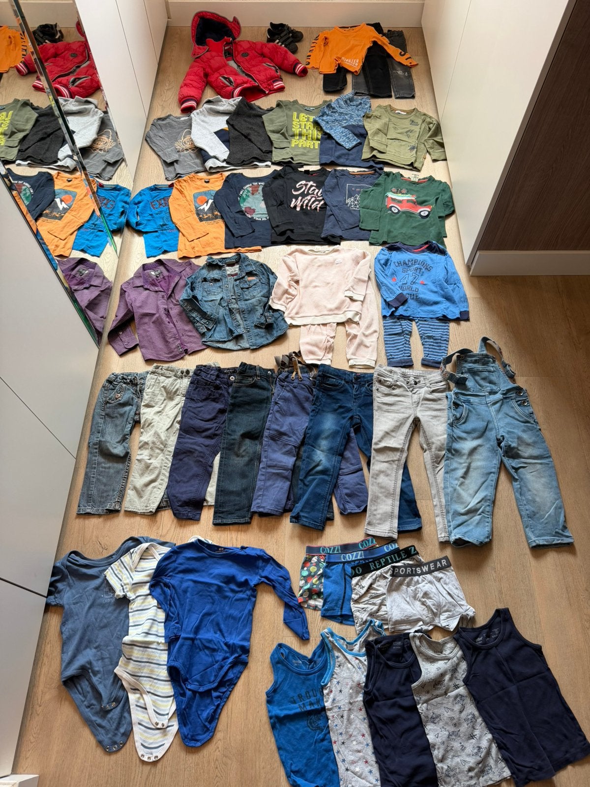 Kleding pakket jongen mt 104 (herfst - winter  - 37 stuks!), Ophalen of Verzenden, Zo goed als nieuw, Maat 104
