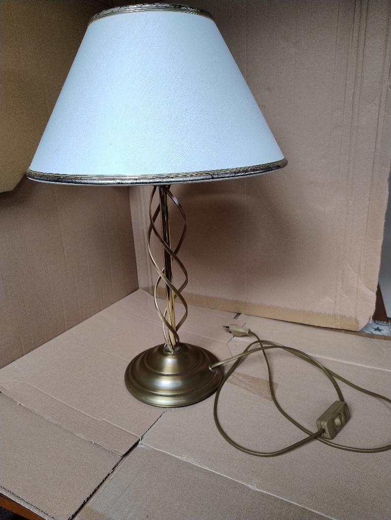 Hoge messing tafellamp met schakelaar - hoogte 53cm, Ophalen, Zo goed als nieuw, Stof, 50 tot 75 cm