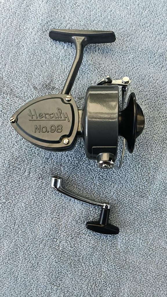 Vintage Herculy No. 98 Spinning Reel met originele doos, Ophalen of Verzenden, Gebruikt, Molen