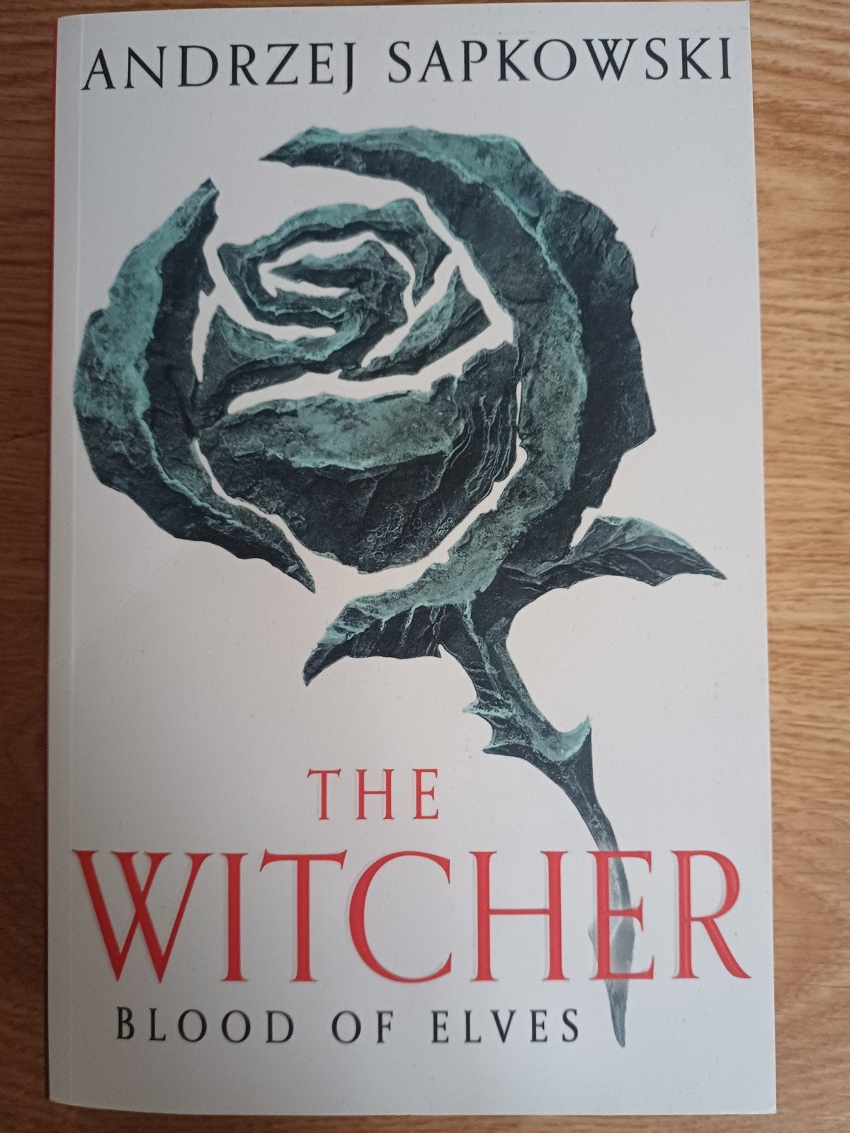 The Witcher: Blood of Elves, Boeken, Ophalen of Verzenden, Zo goed als nieuw, Andrzej Sapkowski