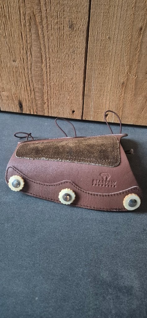 Armbeschermer Bearpaw Boogschieten, Ophalen of Verzenden, Zo goed als nieuw, Bescherming