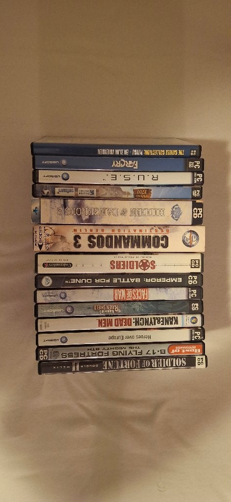 Games - 24 dvd's, Alle leeftijden, Ophalen, Zo goed als nieuw, Inclusief doosje