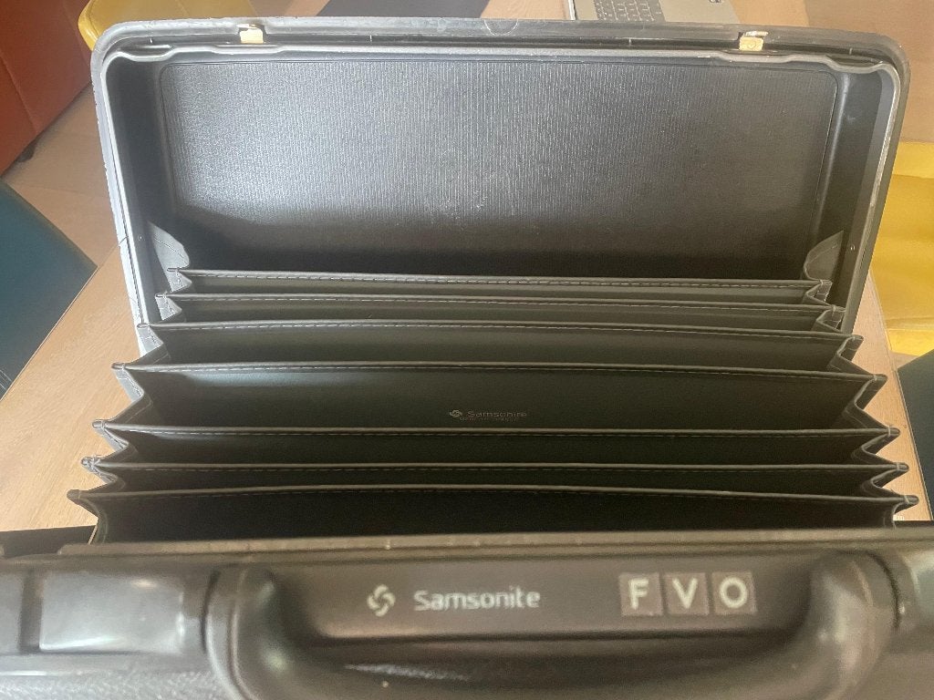 Samsonite documentenkoffer met originele sleutel, Gebruikt, Hard kunststof, Slot, Minder dan 50 cm