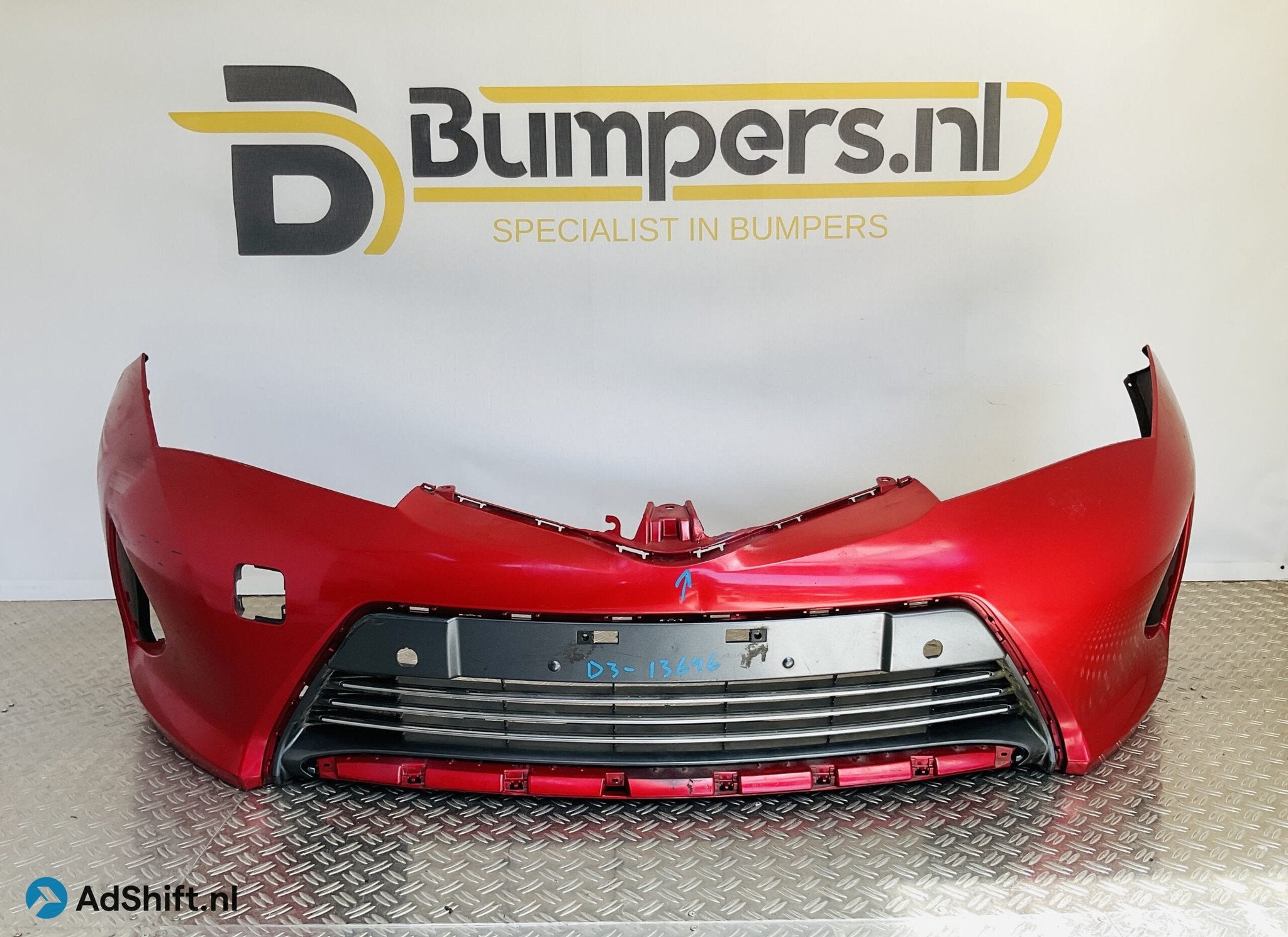 Bumper Toyota Auris 12-15 52119-02A20 Voorbumper 2-D3-13646z, Auto-onderdelen, Bumper