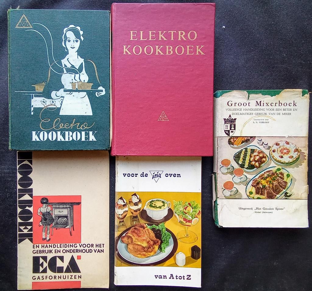 Vintage kookboeken voor diverse ovens (vanaf 1938-), Boeken, Ophalen of Verzenden, Gelezen