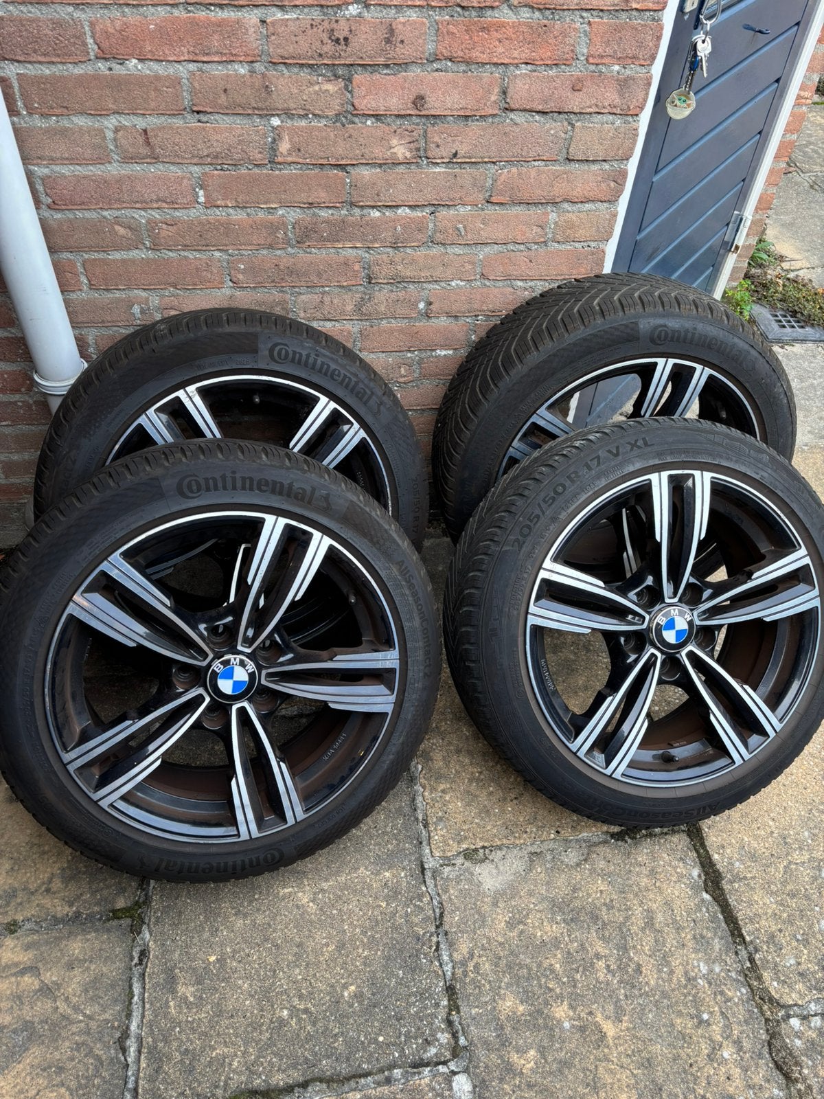 GMP Italia 17 inch velgen met all season continental banden, Ophalen, Banden en Velgen, 17 inch, 205 mm