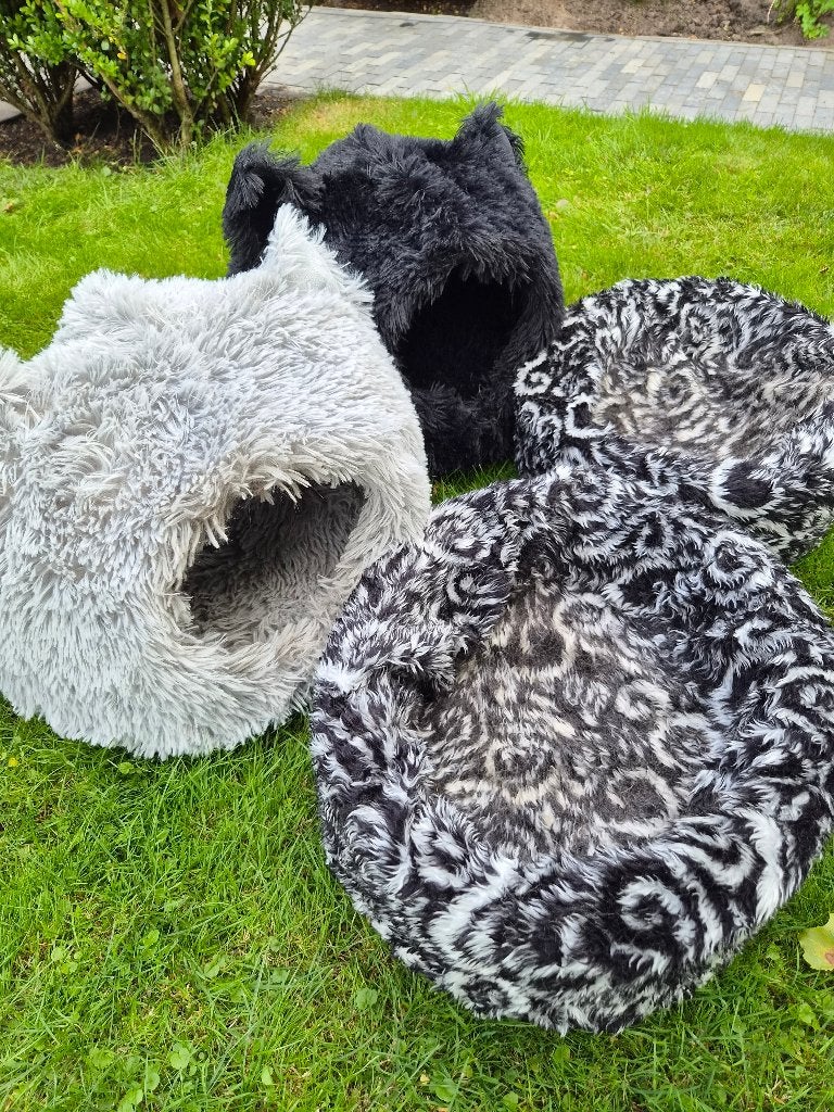 Katten spullen, Ophalen