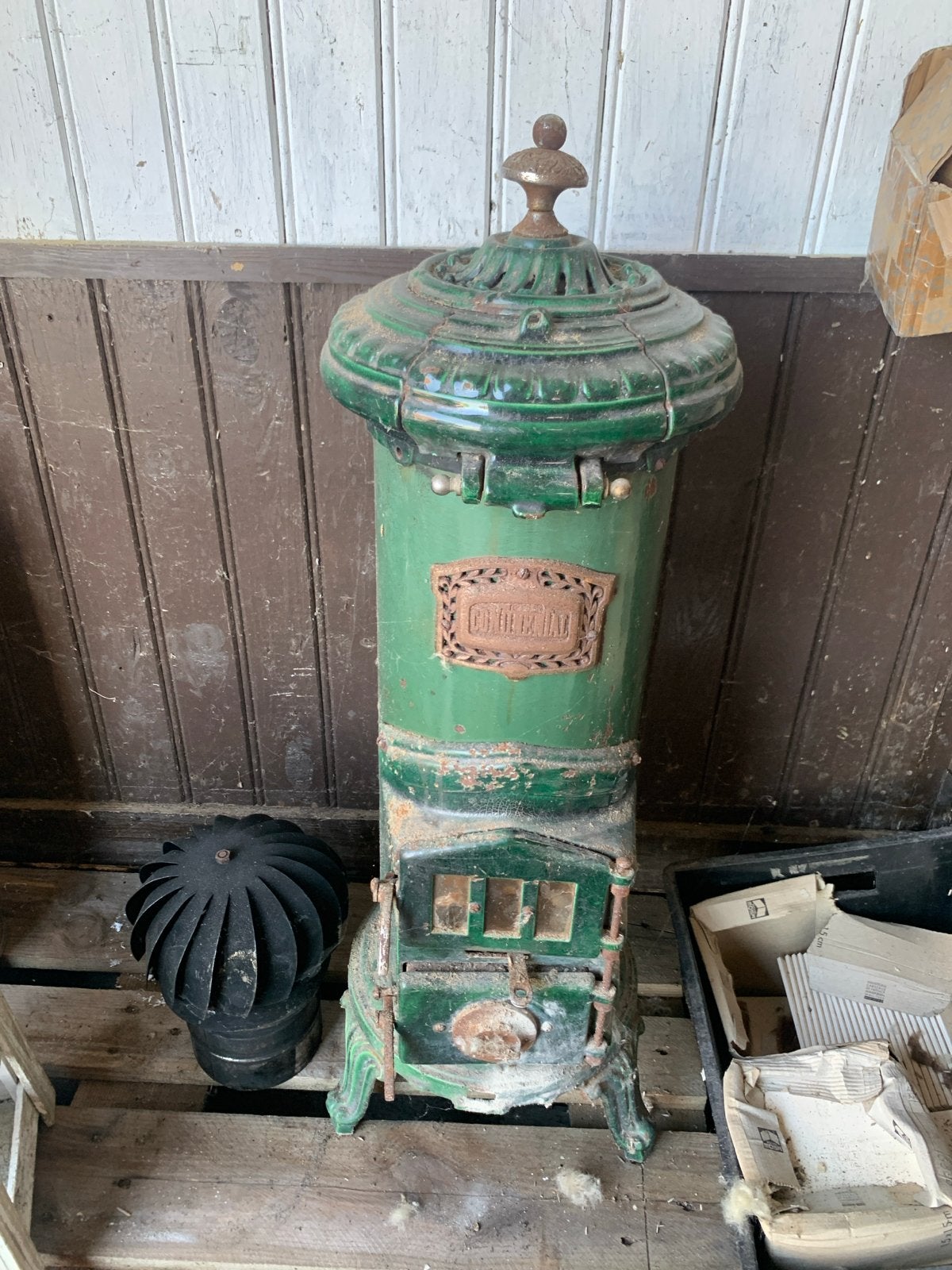Antieke gietijzeren kachel, groen, decoratief, Huis en Inrichting, Kachels, Gebruikt, Houtkachel, Ophalen of Verzenden, Vrijstaand