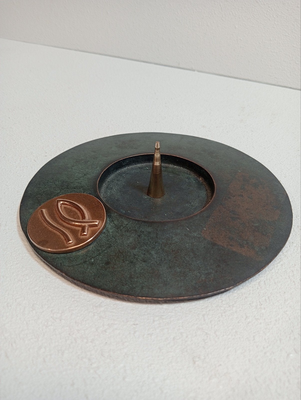 Brutalistische Bronzen Discus Kandelaar - Model 14B287,9,9, Antiek en Kunst, Ophalen of Verzenden, Koper of Brons