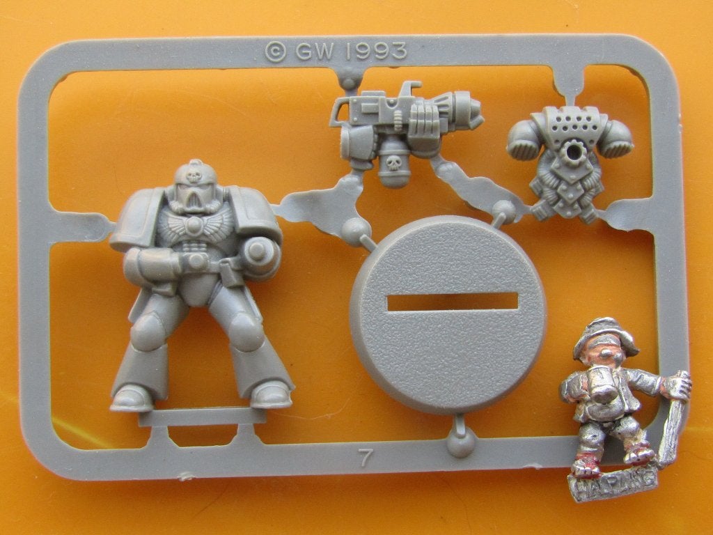 Space Marine met Flamer - 1993, Verzenden, Nieuw, Warhammer 40000, Figuurtje(s)