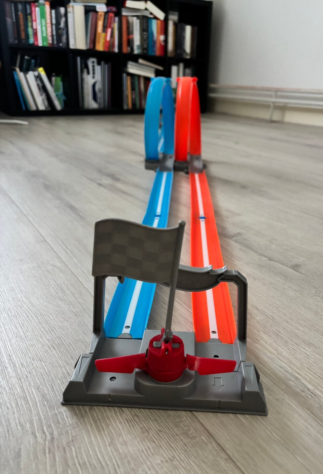 HotWheels dubbele racebaan met looping, Ophalen, Racebaan, Zo goed als nieuw, Hot Wheels