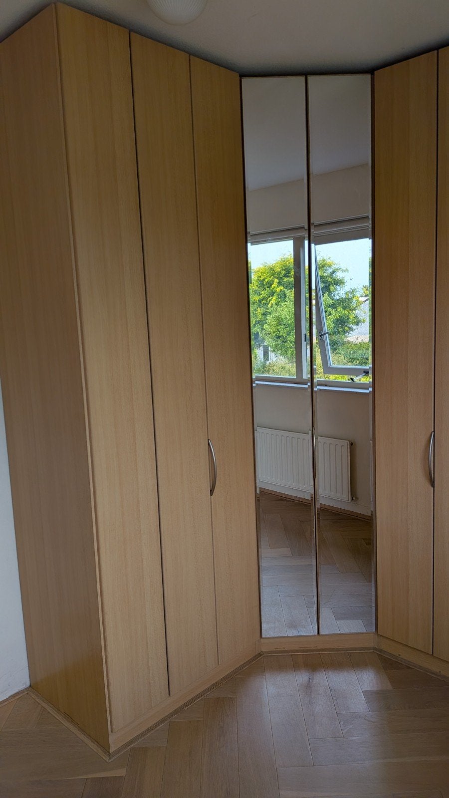 Degelijke kast met eiken fineer, 233x228x58 cm, Ophalen, Gebruikt, 200 cm of meer, 200 cm of meer