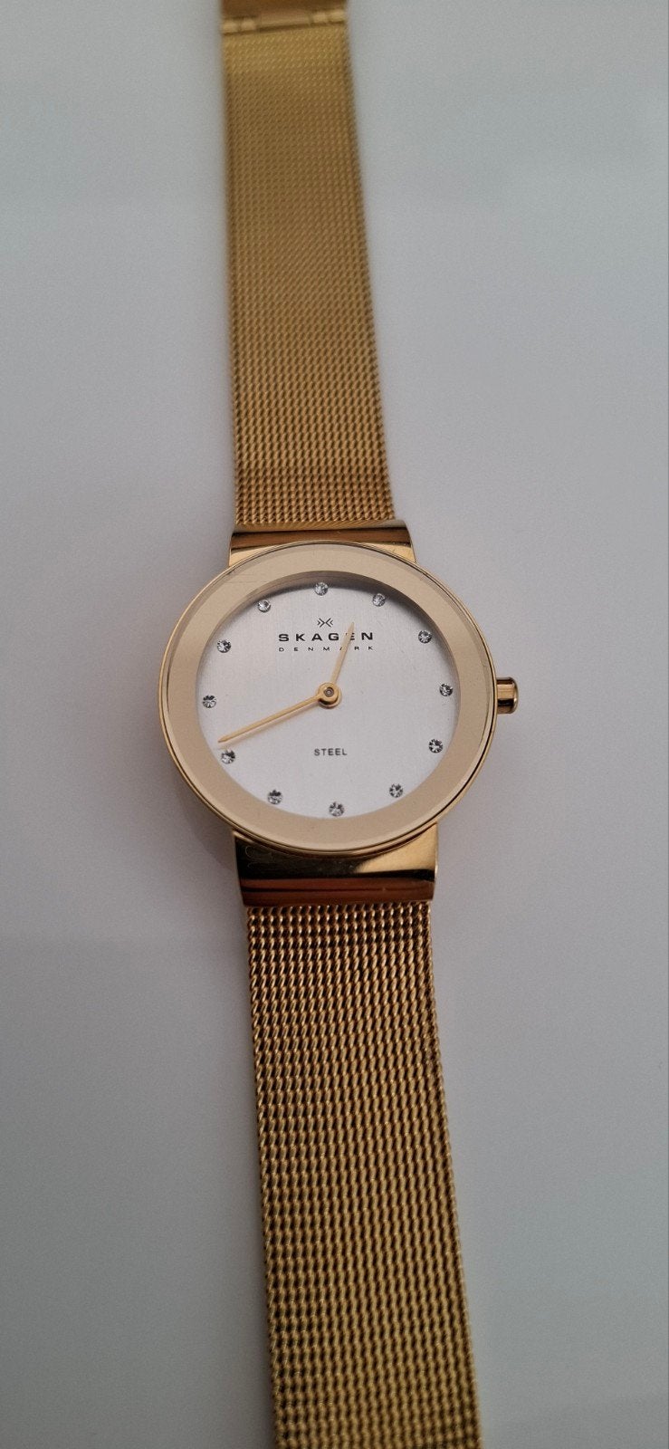 Skagen dameshorloge goudkleurig - Nieuw en ongedragen, Sieraden, Tassen en Uiterlijk, Horloges | Dames, Overige merken, Staal