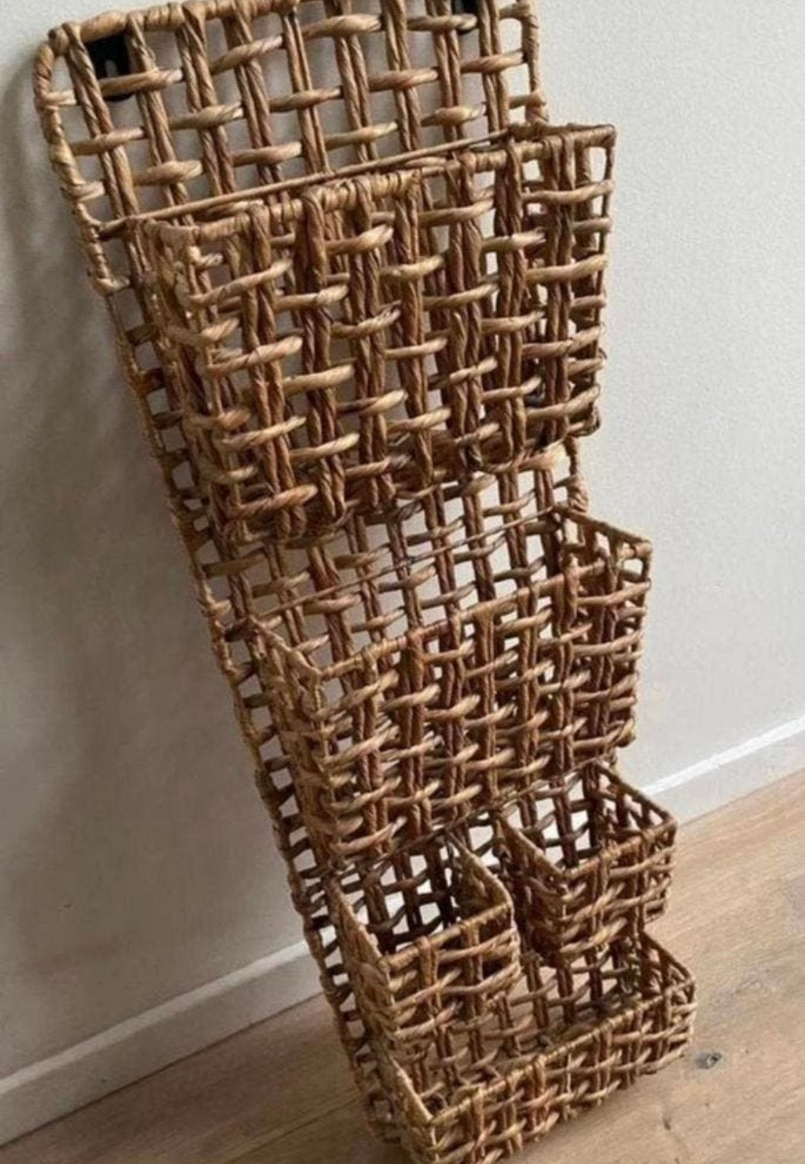 Rotan muurorganizer / muurrek, Ophalen, Zo goed als nieuw