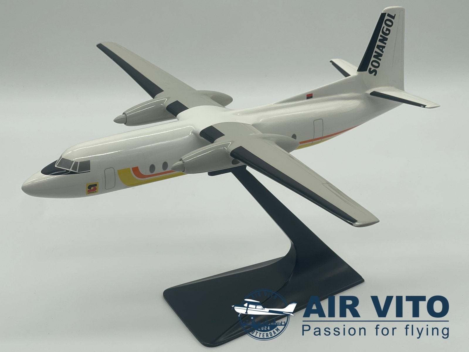 Imc modelworks fokker F27 ( Verkuyl) 1:72 Sonnangol, Schaalmodel, -, -, Ophalen of Verzenden