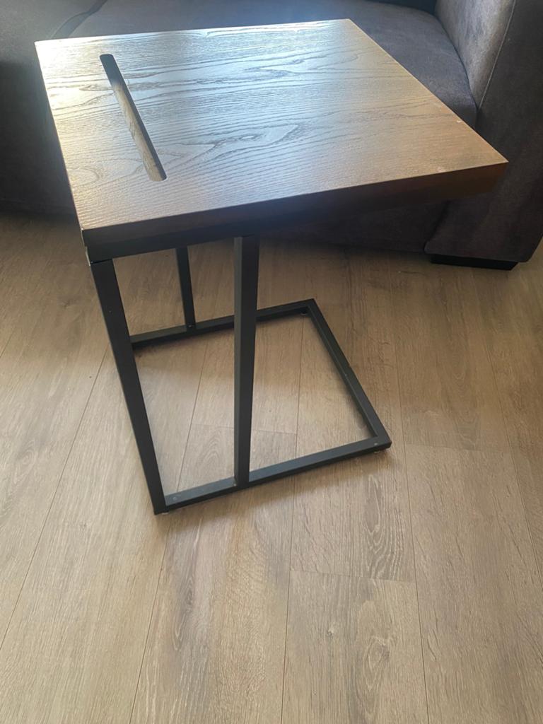 Laptop tafeltje gratis op te halen, Huis en Inrichting, Tafels | Bijzettafels, Minder dan 55 cm, Gebruikt, Rond, Ophalen
