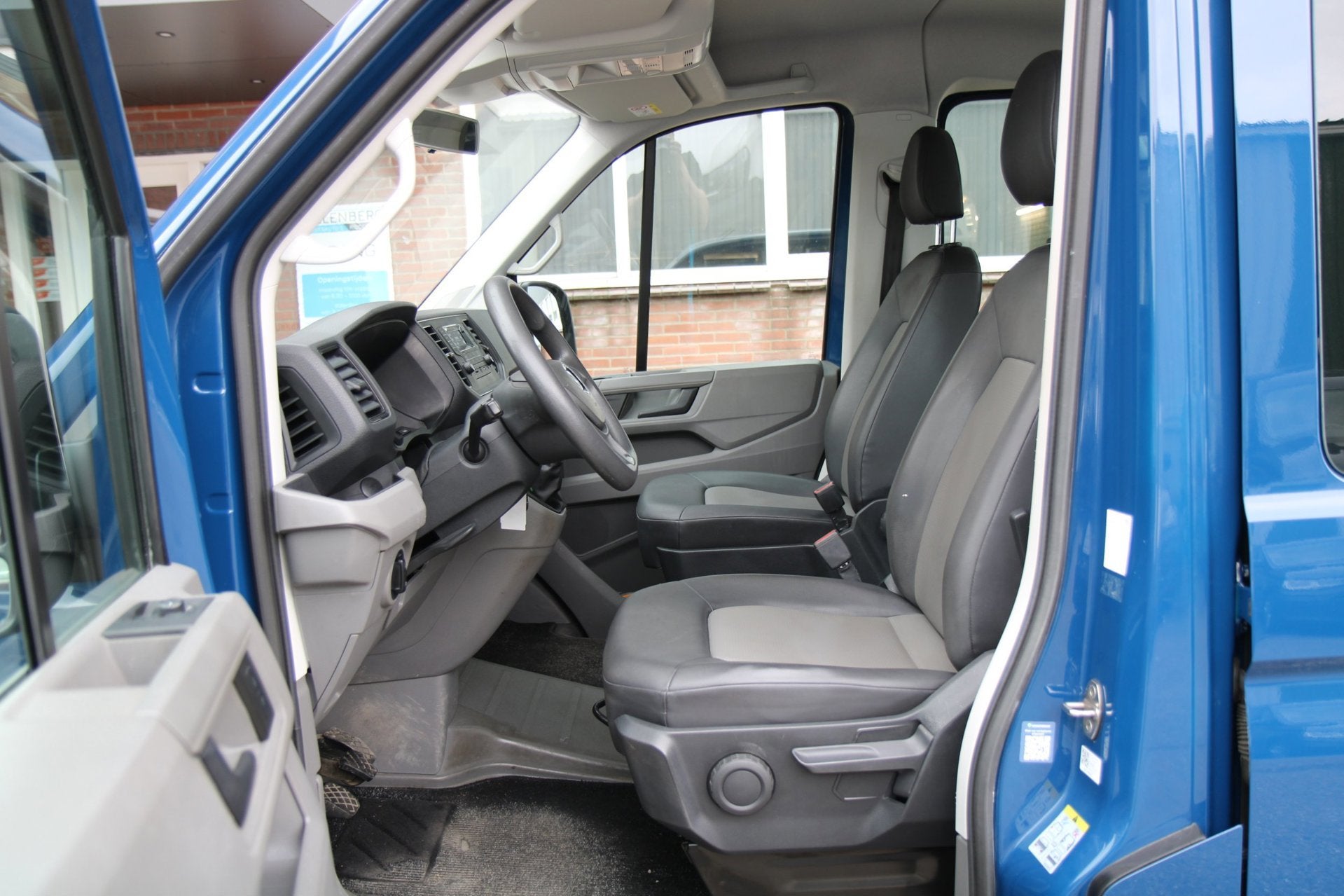 Volkswagen Crafter 35 2.0 TDI H2 DC / Pick up / open laadbak, Gebruikt, 4 cilinders, Start-stop-systeem, 2500 kg