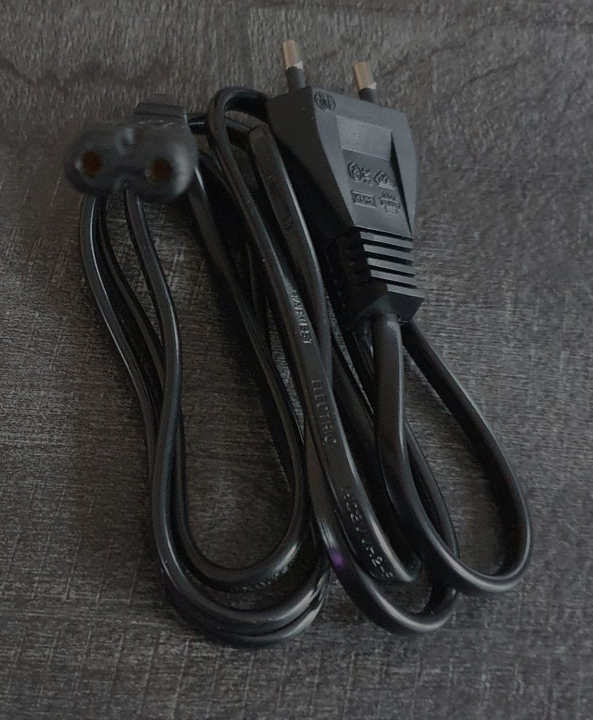 Netkabel 1,5 m. voor o.a. laptop, Computers en Software, Ophalen of Verzenden, Nieuw