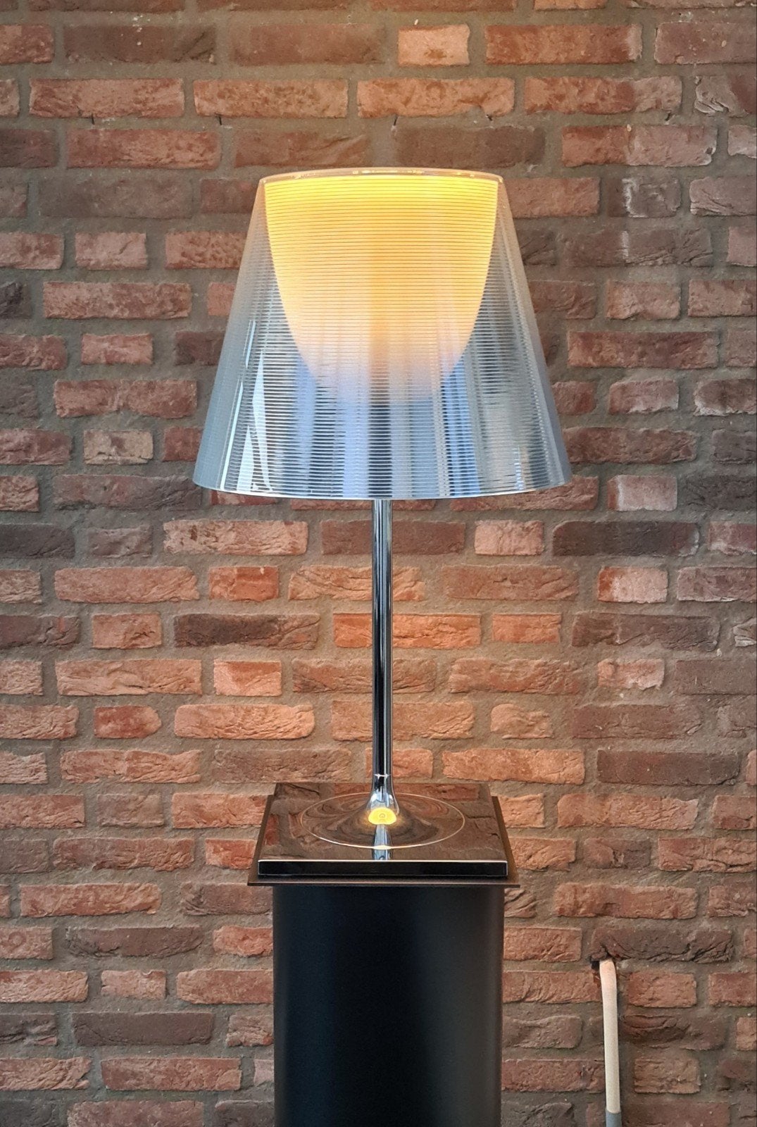 Flos Ktribe T1 Philippe Starck Tafellamp Zilver, Overige merken, Met kap, Ophalen of Verzenden, Metaal