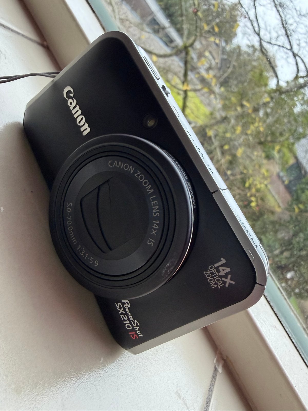 Canon PowerShot SX210 IS Digitale Camera 14.1 MP 14x Zoom, Ingebouwde flitser, Gebruikt, Canon, Oplader