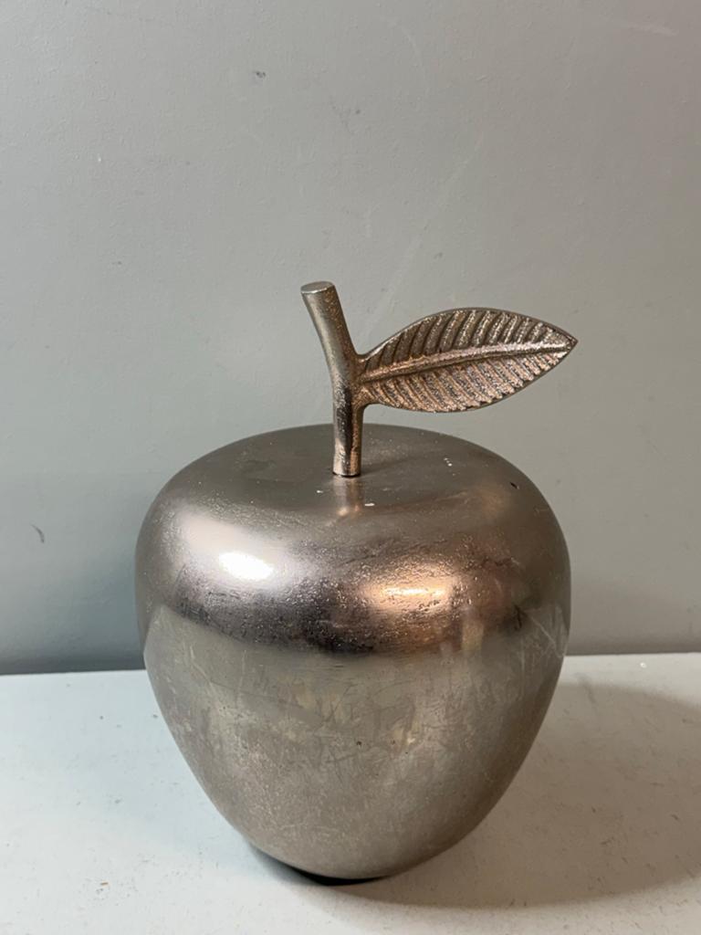 Decoratieve metalen appel - Zilverkleurig, Huis en Inrichting, Woonaccessoires | Overige, Gebruikt, Metaal, Zilver, Modern, Ophalen of Verzenden