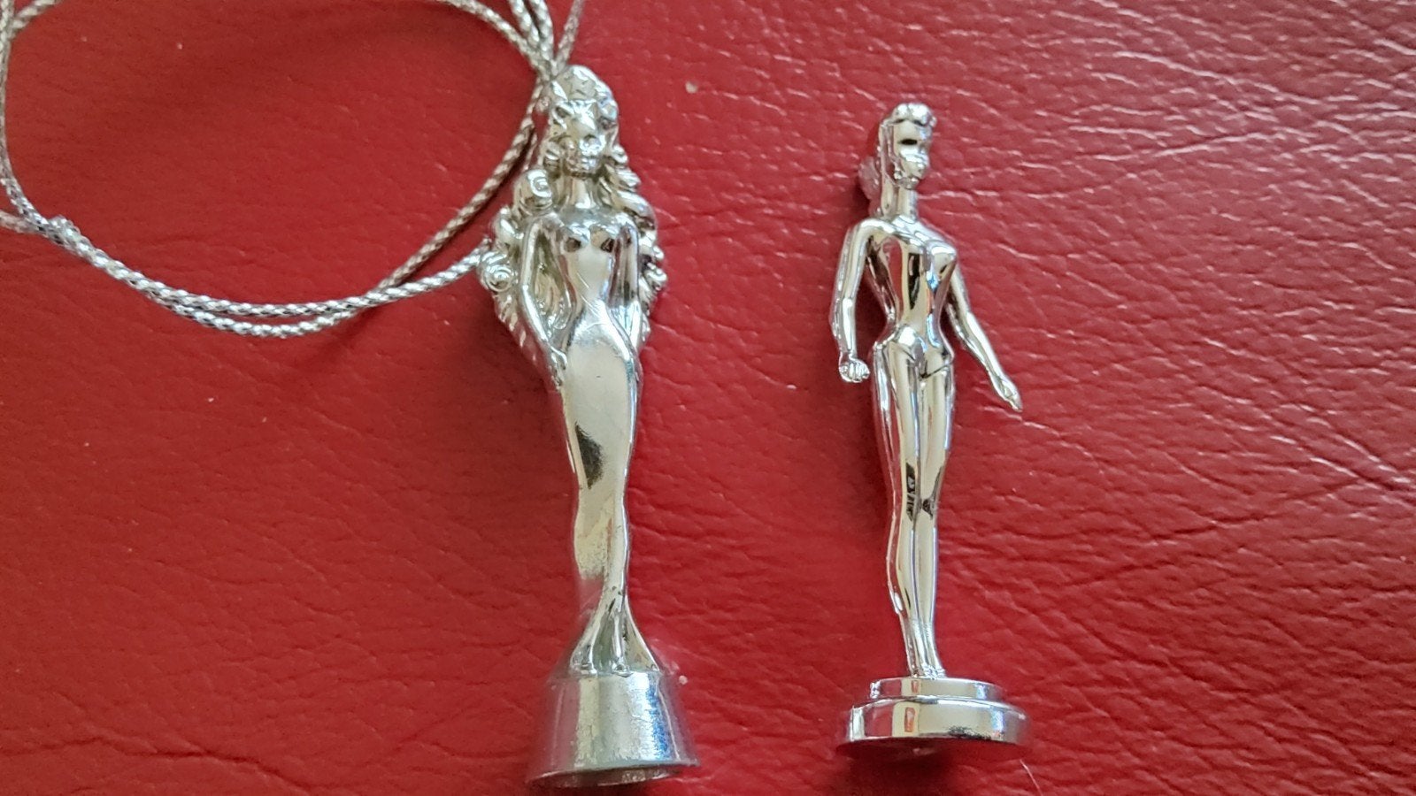 Vintage Barbie Mattel zilver kleur Barbie Filmprijs Trofeeën, Ophalen of Verzenden