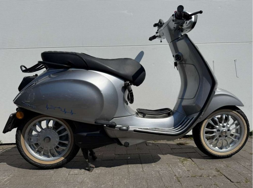 Vespa Sprint Elettrica 25km, Fietsen en Brommers, Brommers | Vespa, Niet ingevuld, Gebruikt, Overige modellen, Niet ingevuld