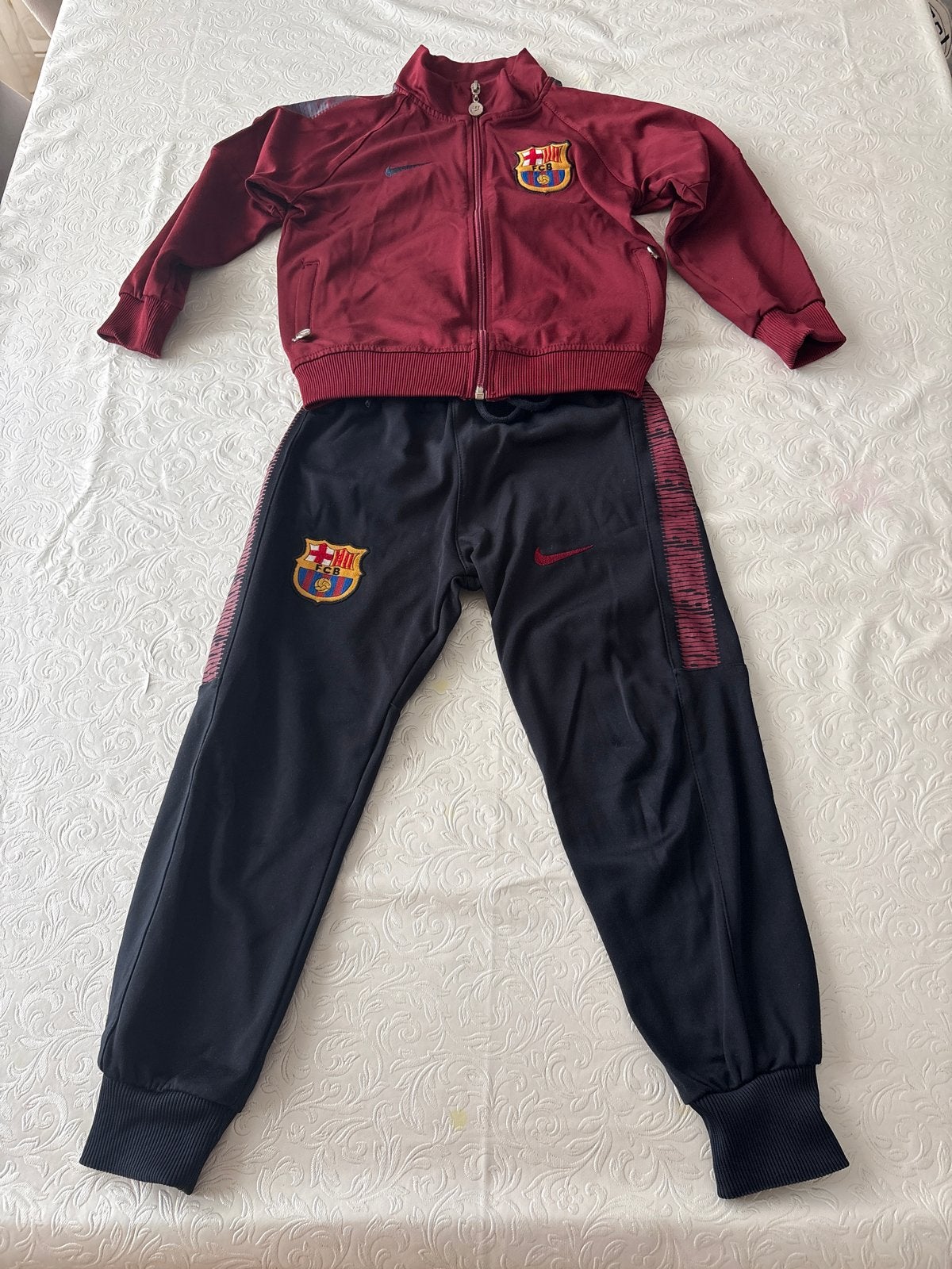 FC Barcelona trainingspak maat 116, Ophalen of Verzenden, Gebruikt, Jongen of Meisje, Setje