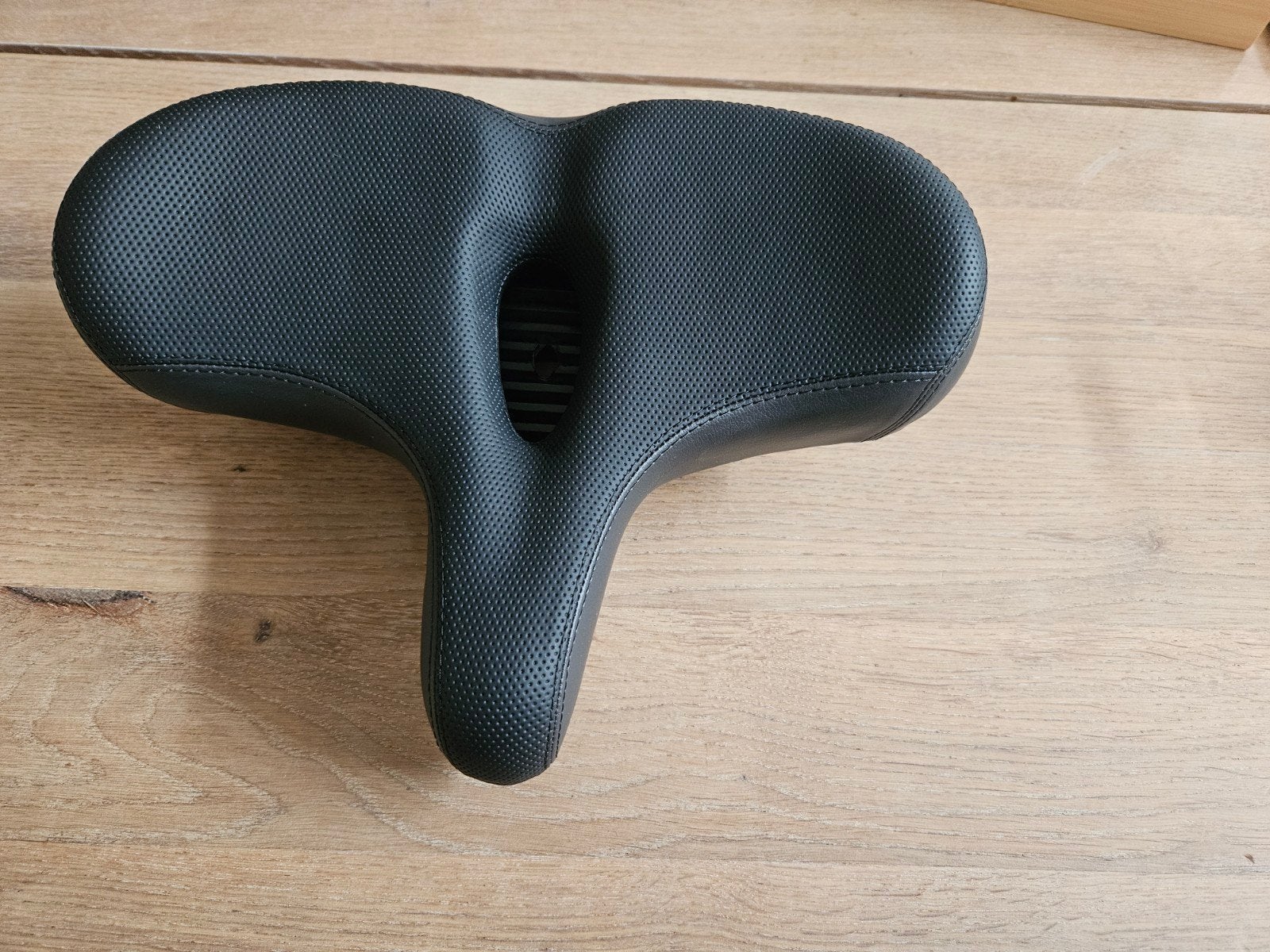 nieuw fietszadel. xxl nooit meer zadelpijn, Fietsen en Brommers, Ophalen