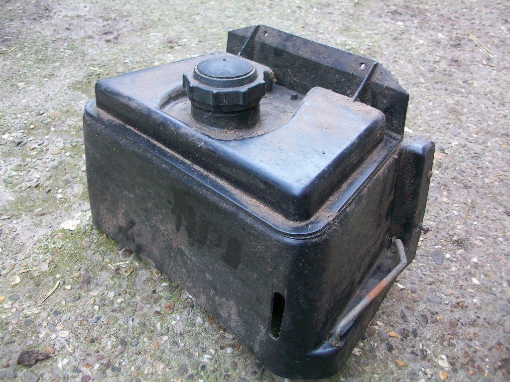 Benzinetank John Deere STX-30 STX-38 STX-46, Ophalen of Verzenden, Gebruikt, 50 cm of meer