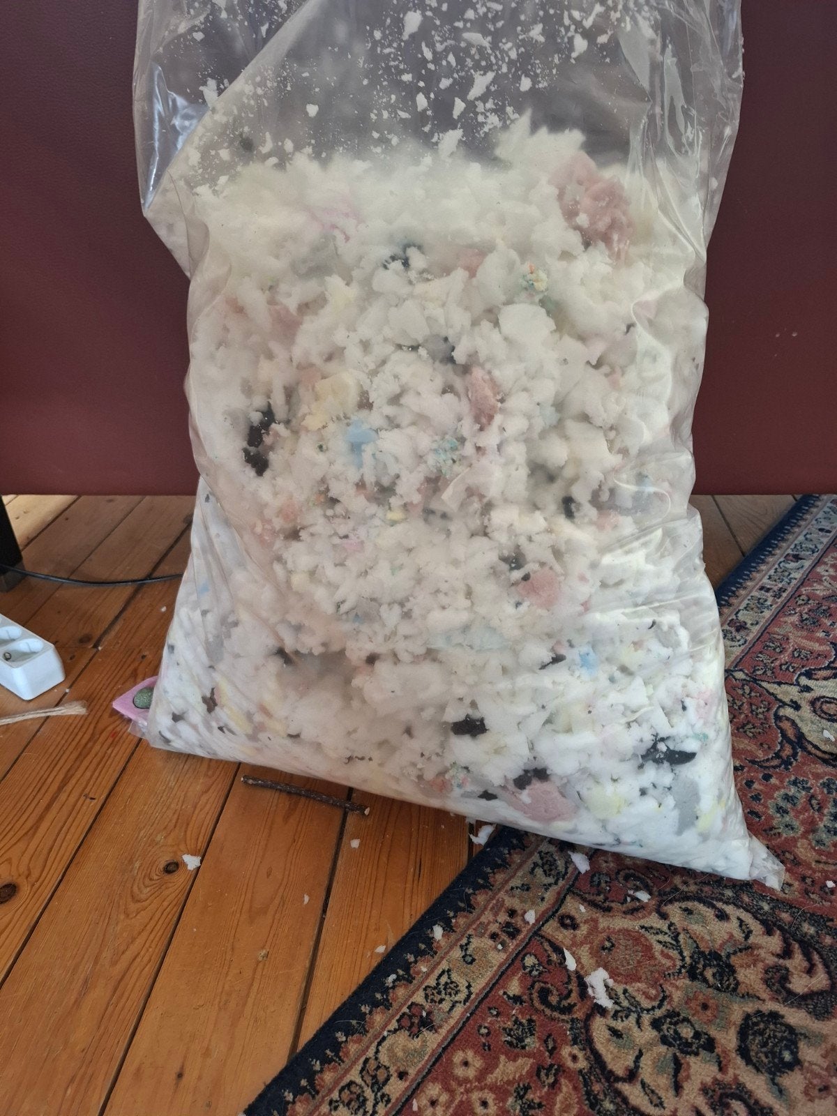 Ruim 2kg Schuimvlokken Vulmateriaal voor Kussens en Knuffels, Ophalen