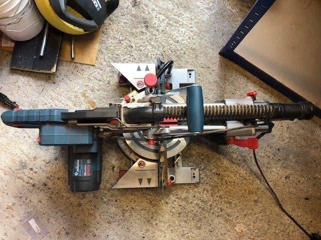 Bosch GCM 8 SJL afkortzaag, Doe-het-zelf en Verbouw, Gereedschap | Zaagmachines, Ophalen, Gebruikt, Afkortzaag, 30 tot 70 mm