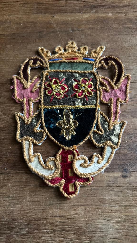 Vintage Geborduurd Wapen Schild Patch, Ophalen of Verzenden, Gebruikt
