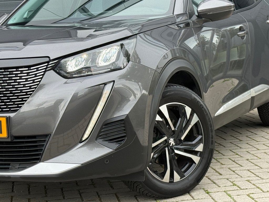 Peugeot 2008 1.2 PureTech Allure / 3D COCKPIT / CAMERA / CAM, Auto's, Peugeot, Voorwielaandrijving, Gebruikt, Euro 6, 1199 cc