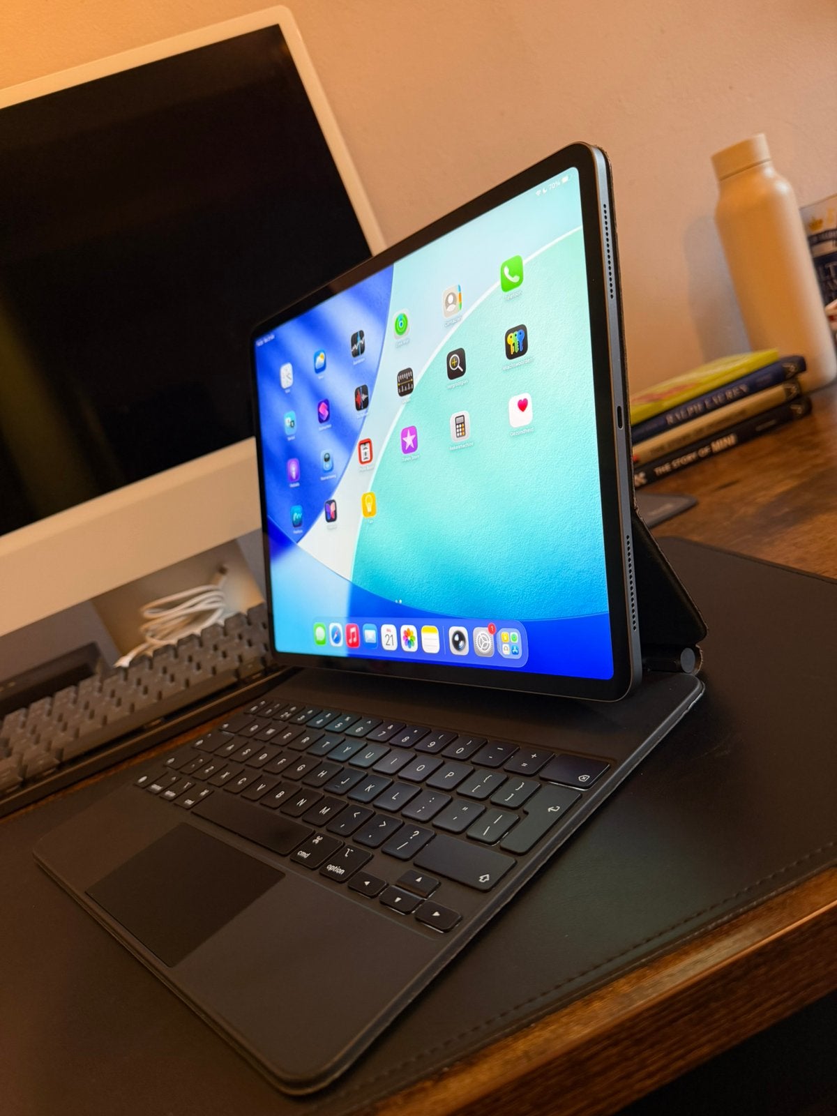 Apple iPad Pro 12.9” | 256GB Space Gray | Magic Keyboard, Computers en Software, 13 inch of meer, Ophalen of Verzenden, Zo goed als nieuw