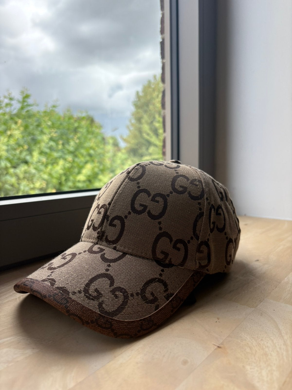 Beige/Bruine GG Monogram Pet – Verstelbaar, Kleding | Heren, Hoeden en Petten, Ophalen of Verzenden, Zo goed als nieuw, Pet