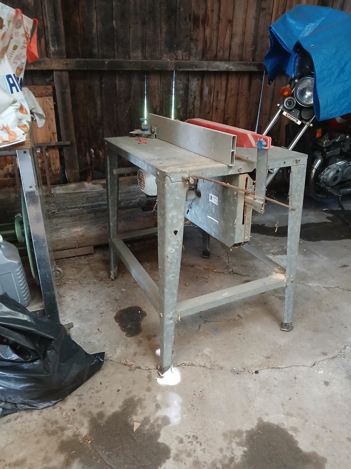Gebruikte GS Zaagtafel - Robuust en Functioneel, Doe-het-zelf en Verbouw, Ophalen, Cirkelzaag, 70 mm of meer, 1200 watt of meer