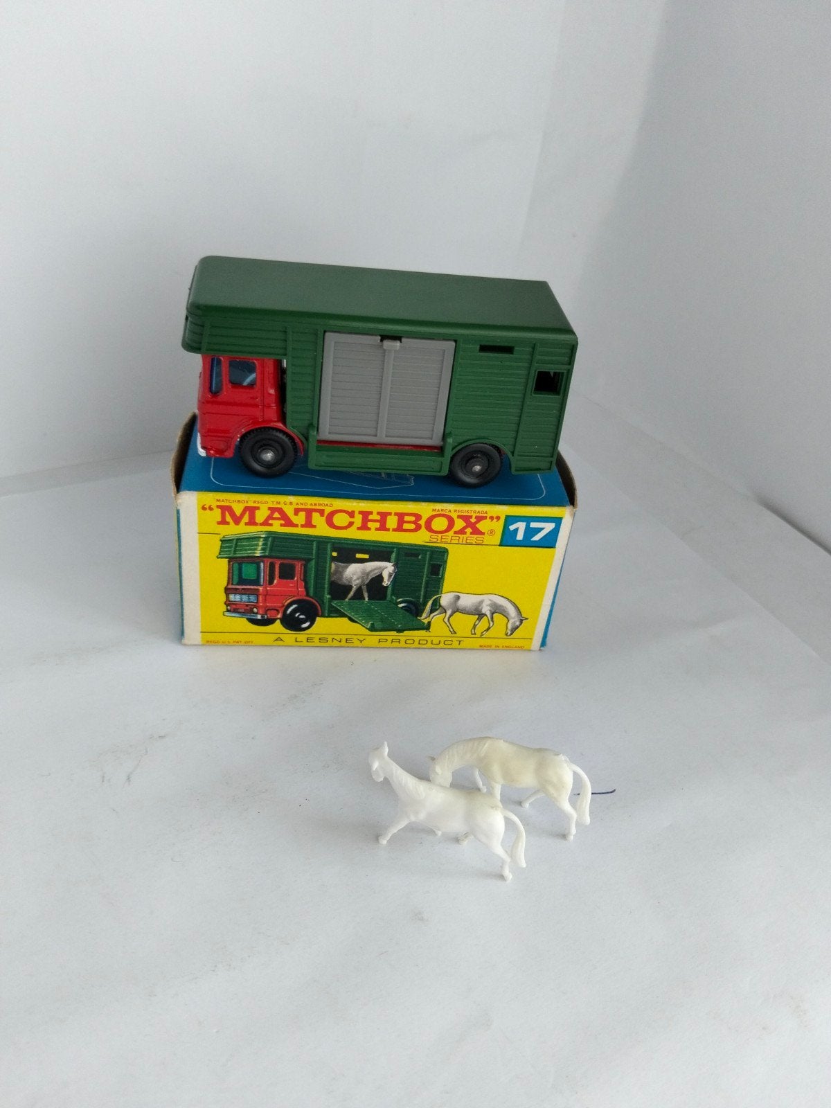 Matchbox nr17 Horse box & F doosje, Ophalen of Verzenden, Zo goed als nieuw, Matchbox