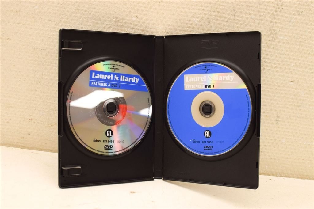 Laurel & Hardy Features 3 47526, Ophalen of Verzenden, Gebruikt