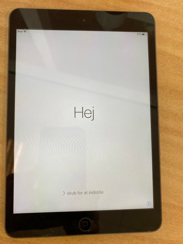 Apple iPad 1 (A1432) - 16GB, Wi-Fi, Zwart, Gebruikt, Apple iPad, Zwart, 16 GB