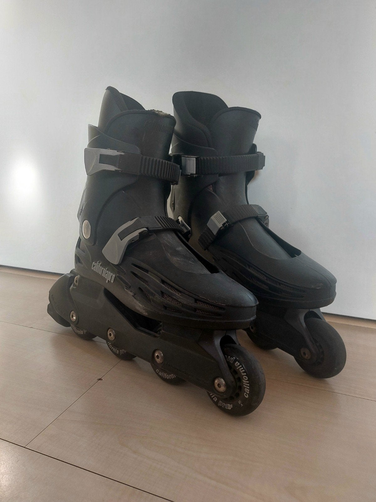 Californiapro Blackhawk skeelers maat 38, Sport en Fitness, Skeelers, Overige merken, Ophalen of Verzenden, Inline skates 4 wielen
