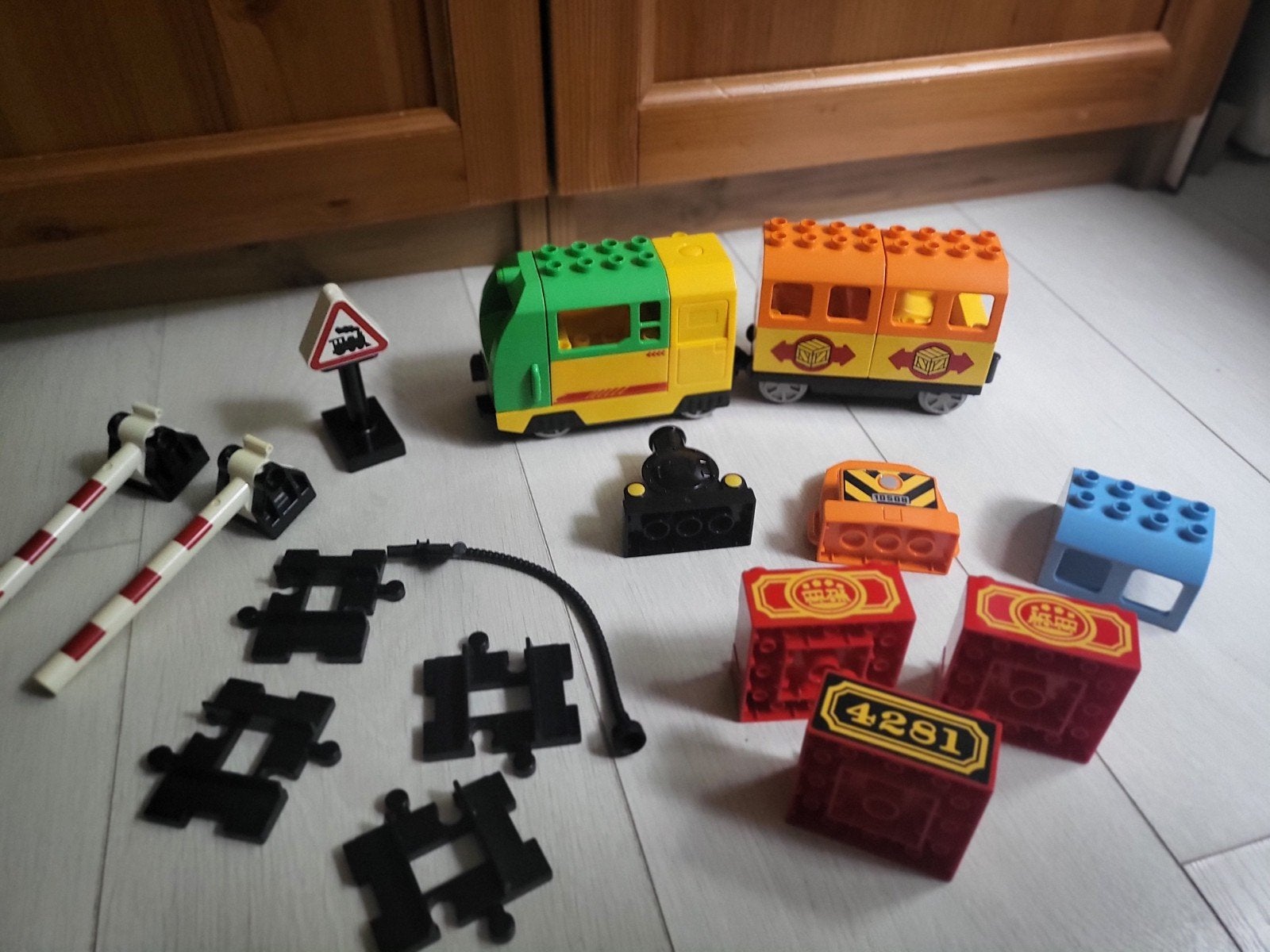 Lego Duplo elektrische trein plus veel extra's, Kinderen en Baby's, Speelgoed | Duplo en Lego, Ophalen of Verzenden, Zo goed als nieuw
