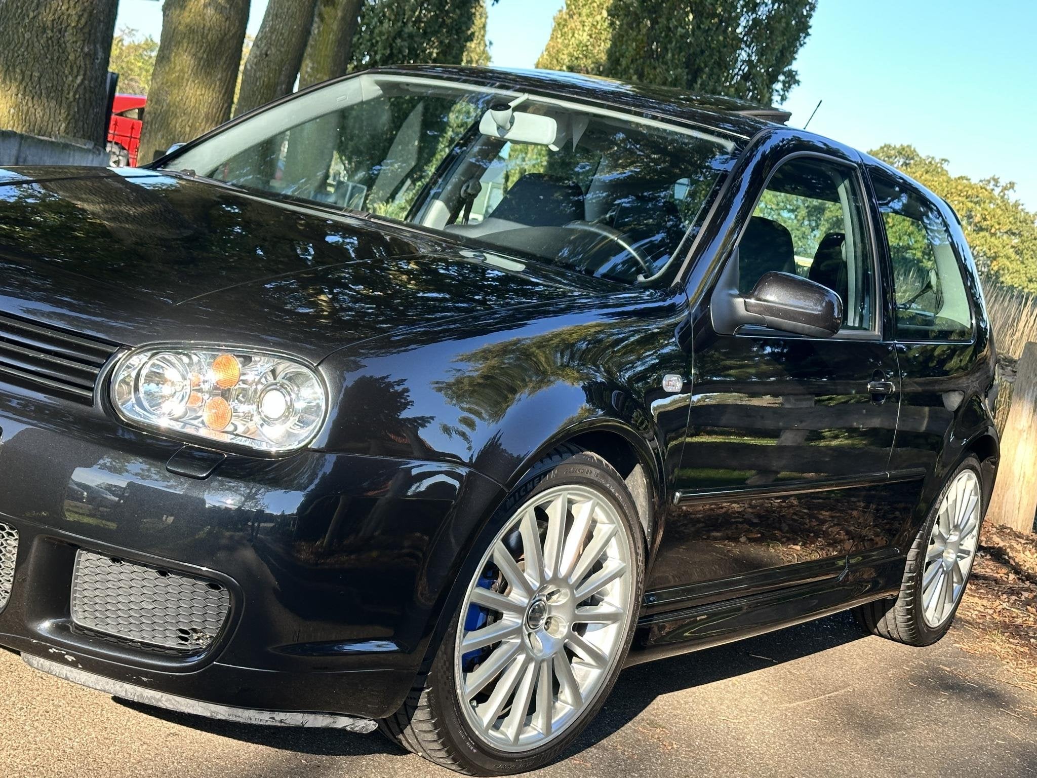 Volkswagen Golf 3.2 V6 R32, Auto's, Zwart, Leder, Handgeschakeld, Vierwielaandrijving