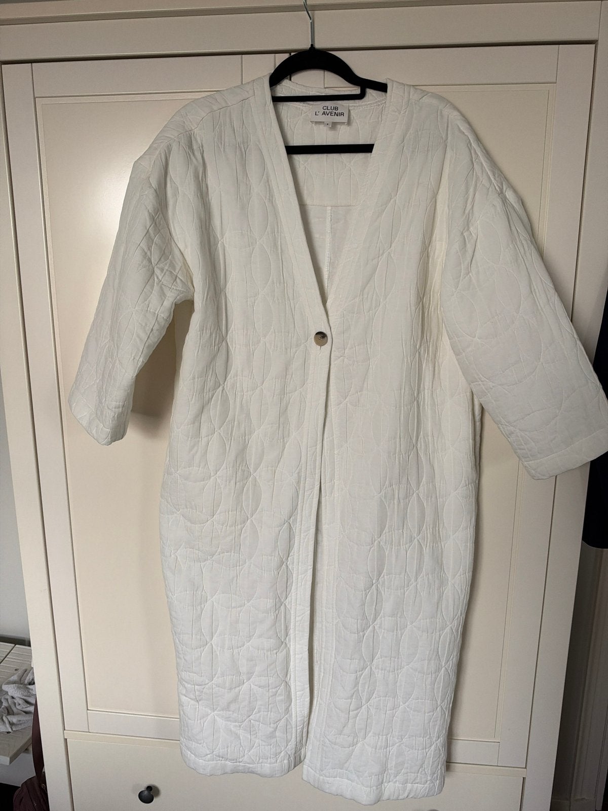 Gewatteerd lang kimono vest - Club L'Avenir, Ophalen of Verzenden, Nieuw, Maat 38/40 (M), Wit