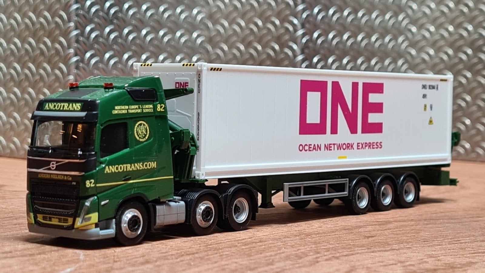 125 Herpa 1:87 Ancotrans ONE Volvo container trailer, Ophalen of Verzenden, Nieuw, Bus of Vrachtwagen, Herpa