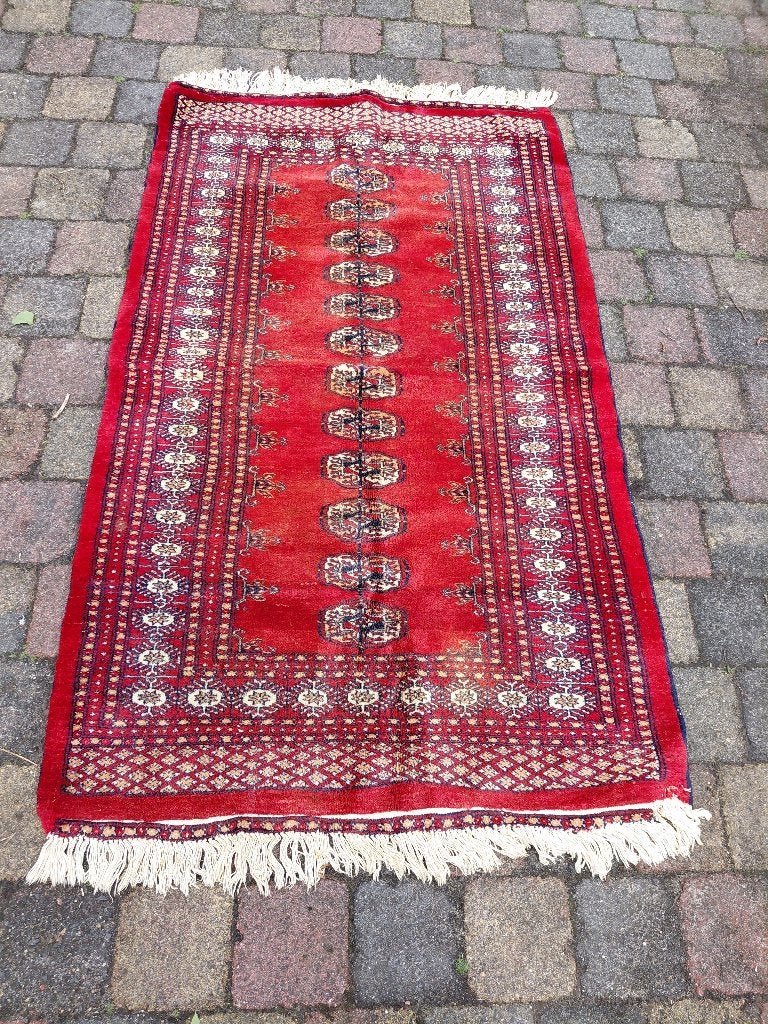 Afghaans tapijt lxb = 160 x 94 cm., Antiek en Kunst, Ophalen of Verzenden